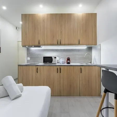 Apartment Lemercier Batignolles Cosy 2p