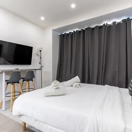 Apartment Lemercier Batignolles Cosy 2p *
